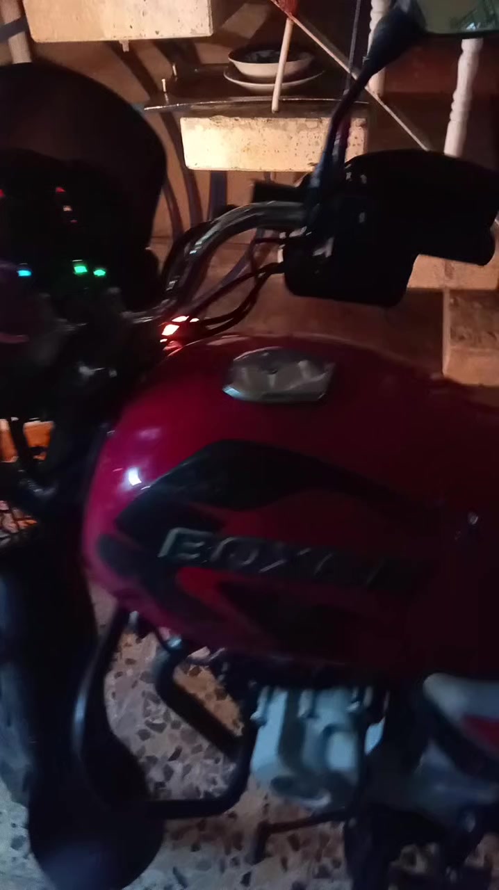 دراجه بوكسر موديل ٢٢نظيفه أوراق كامله رقم الهاتف ***********
