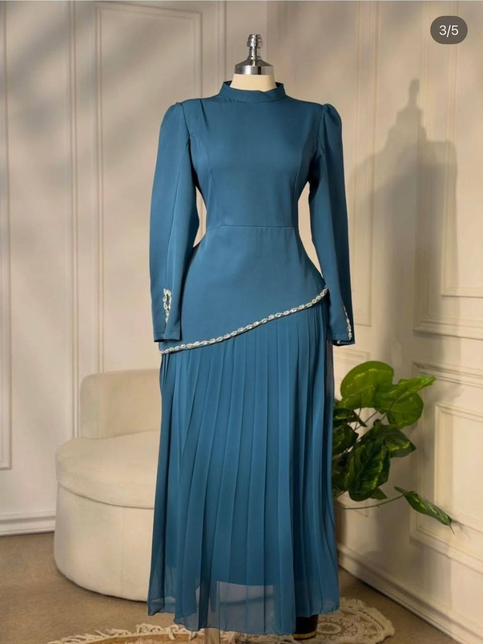 فخامه. وجمال. المديل فستان  كلوش كبس روووعه 

🧶🧶نوع الخامة دابل   تركي  ❤️

السعر. 28 )

المقاسات   38🌹40🌹42🌹44🌹46🌹48


**إذا كنت صاحب هذا الإعلان وتريد حذفه لأي سبب، رجاءا أرسل رسالة إلى الدعم الفني**