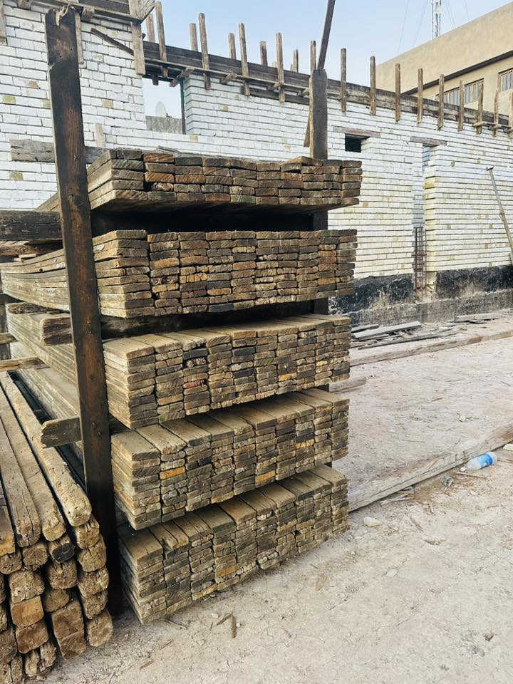 سلام عليكم عندي قوالب 2 واحد 13 مكعب وثاني 11 مكعب اله ربع /***********
