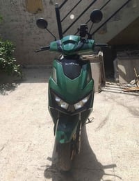 للبيع دراجه سكنس باب اول باتريات 6 نص عمر ملف 2000 وعقل شرط   فوول موا...