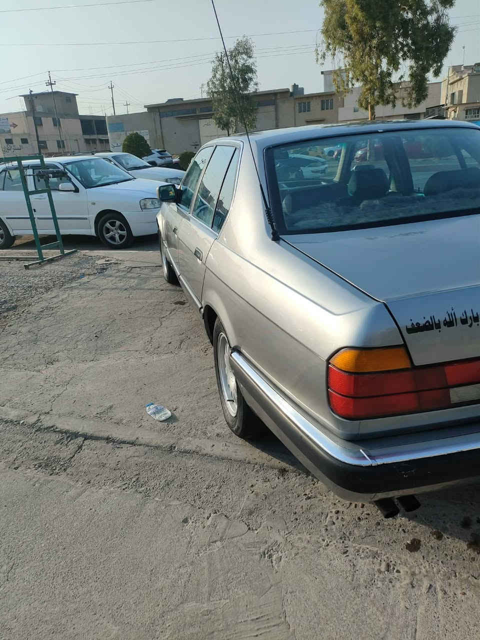 السلام عليكم اخوان السيارةللببع  735iA سته 6  موديل 91 رقم نكليزي جديد سنويه لل 29 شرط التحويل باسمي  كابون بانزين بيها السيارة مصبوغه حزام جماليه وصار بيها جاملغ سائق وما مصلحه  وبيها درايم شفت  واحد السيارة سيارة طخم تايرات جديد 4 صارلي شهر من بدلتهم تقريباً   باتري جديد 100 امبير صارلي شهر مبدله كير مبدل جديد محرك شرط هزه غرامات مصفره سعرها 52  وبيها مجال وشنو النقوصلت البيها تنزل من سعرها وبيها ملاحظات جدا بسيطه الشراي ما ارجعه بي خير ويدلل  رقم الهاتف *********** واتساب موجود  اترك تعليق حلو مثلك ❤️ Rasool Albash
