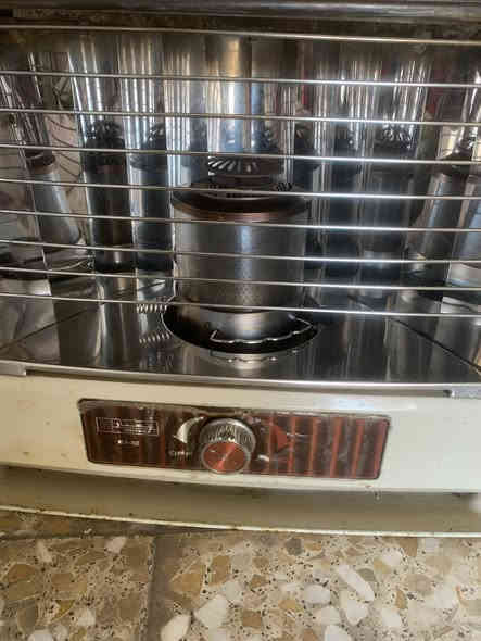 السلام عليكم عندي هاي الصوبة العشتار باب اول مستعملة مرتين السعر ١٥٠ الف العنوان بغداد حي الجامعة ***********
