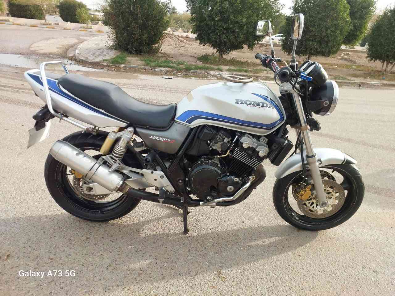 سلام دراجه للبيع سيبي 400 مرقمه انبار  دراجه حلوه وناعمه ***********
