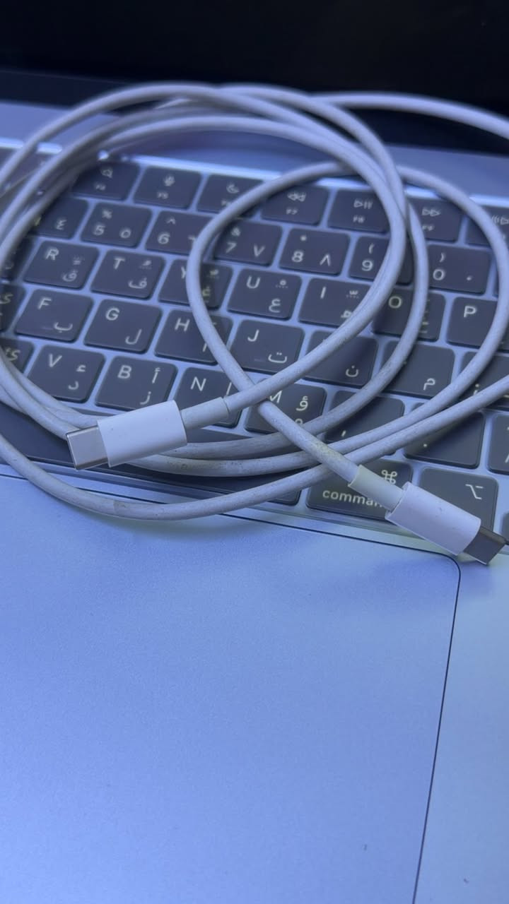 للايفون وماك و الاندرويد 

متوفر للبيع 
سر مهر غير مستخدم اصلي شاحن 35 واط مع مدخلين C

كيبل C TO C مستخدم بحالة ممتازة وقوي اصلي

كيبل سر مهر اصلي USB TO Lightning اصلي 

واتساب 

‭+964 771 941 9640‬


**إذا كنت صاحب هذا الإعلان وتريد حذفه لأي سبب، رجاءا أرسل رسالة إلى الدعم الفني**