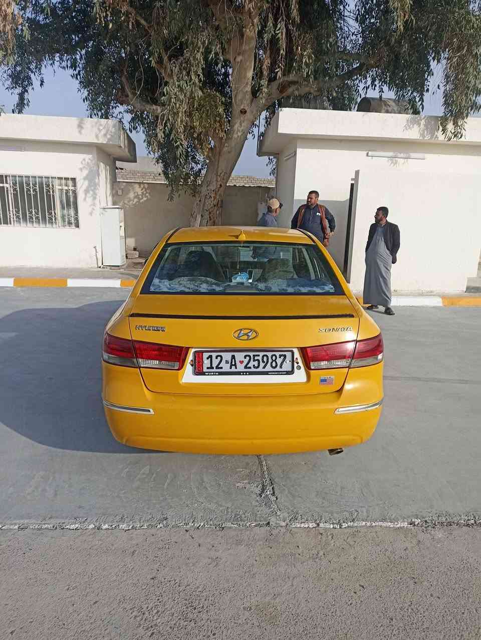 السلام عليكم
سوناتا للبيع : 
موديل 2009 
سنويه لل29 بسمي شرط التحويل بدون وكاله 
السياره صدر حداديه تخم تواير كله شرط جديد 
كير محرك شرط شرط شرط جدد شادهن 
السياره ما ناقصها ربع تبريد تدفئه 
ضررها جاملغ امامي فقط 
مكان السياره الدين الشرقاط 
سونار وين متريد تفحص افحص وحياكم 

***********  احمد عواد 

#ملاحضه وكاله لحد يدور كبل تحويل غيرها ماكو
