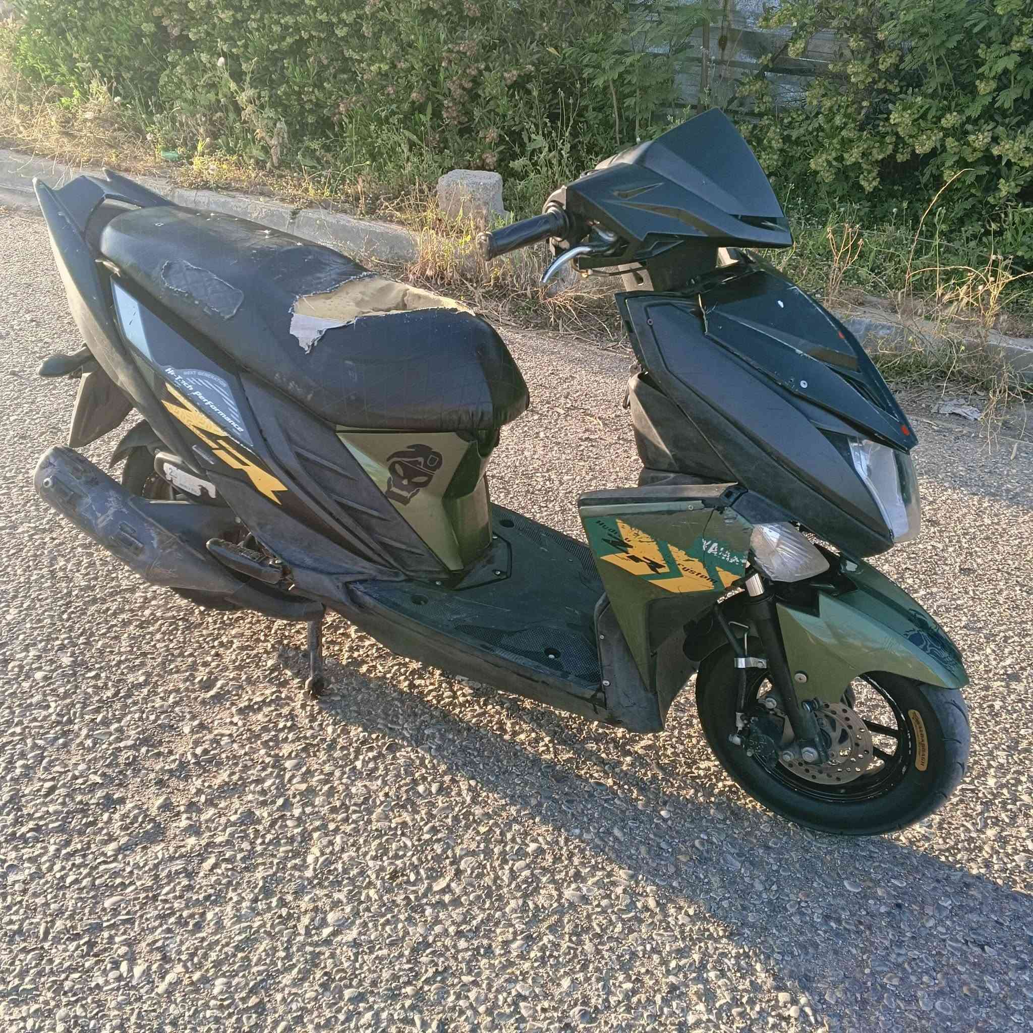 دراجه ماكس zR للبيع
محرك ياباني 125c
نضافه فول سرعه 120 
ضرر بس كفرات تعبانه مال صدر


**إذا كنت صاحب هذا الإعلان وتريد حذفه لأي سبب، رجاءا أرسل رسالة إلى الدعم الفني**
