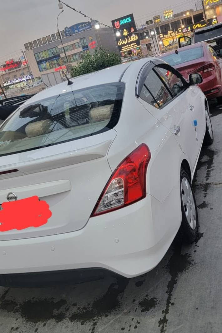 نيسان سني هندي ٢٠٢١ بليته زركه ماشيه ٥٩ ألف سبير منازل على وضع شركة مدوشمه عام سونار موجود لاضربه ولا تبديل ولا صبغ تخم إطارات جديد رقم بغداد انكليزي بسمي سياره نظيفه جدا استخدام شخصي عارضها ( سعر ١١٠) وبيها مجال بسيط هاتف *********** المشتل.
