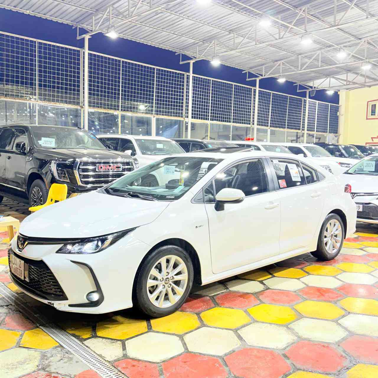 كورلا خليجي مكفوله من صبغ او بارد او تبديل 
موديل 25 
ماشي 13 الف 
كرسي كهرباء 
قطعتين تبريد 
فتحه 
جلد 
رقم بغداد بسمي 
معارض البياع تلفون *********** اني مكلف بلنشر
