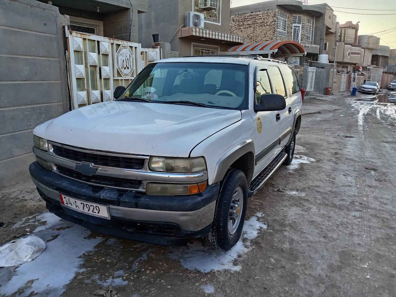 سلام عليكم شوفر للبيع مديل ٢٠٠٦ رقم نكليزي بصره بسمي ٢٠٣٠ حد سنويه خط حله بغداد سعر ٩٥ وبيها مجال مكينه بيها تنقيص حداديه جديد منضومه زنون اصل ابيض اتصل بيك خير ودلل ***********
