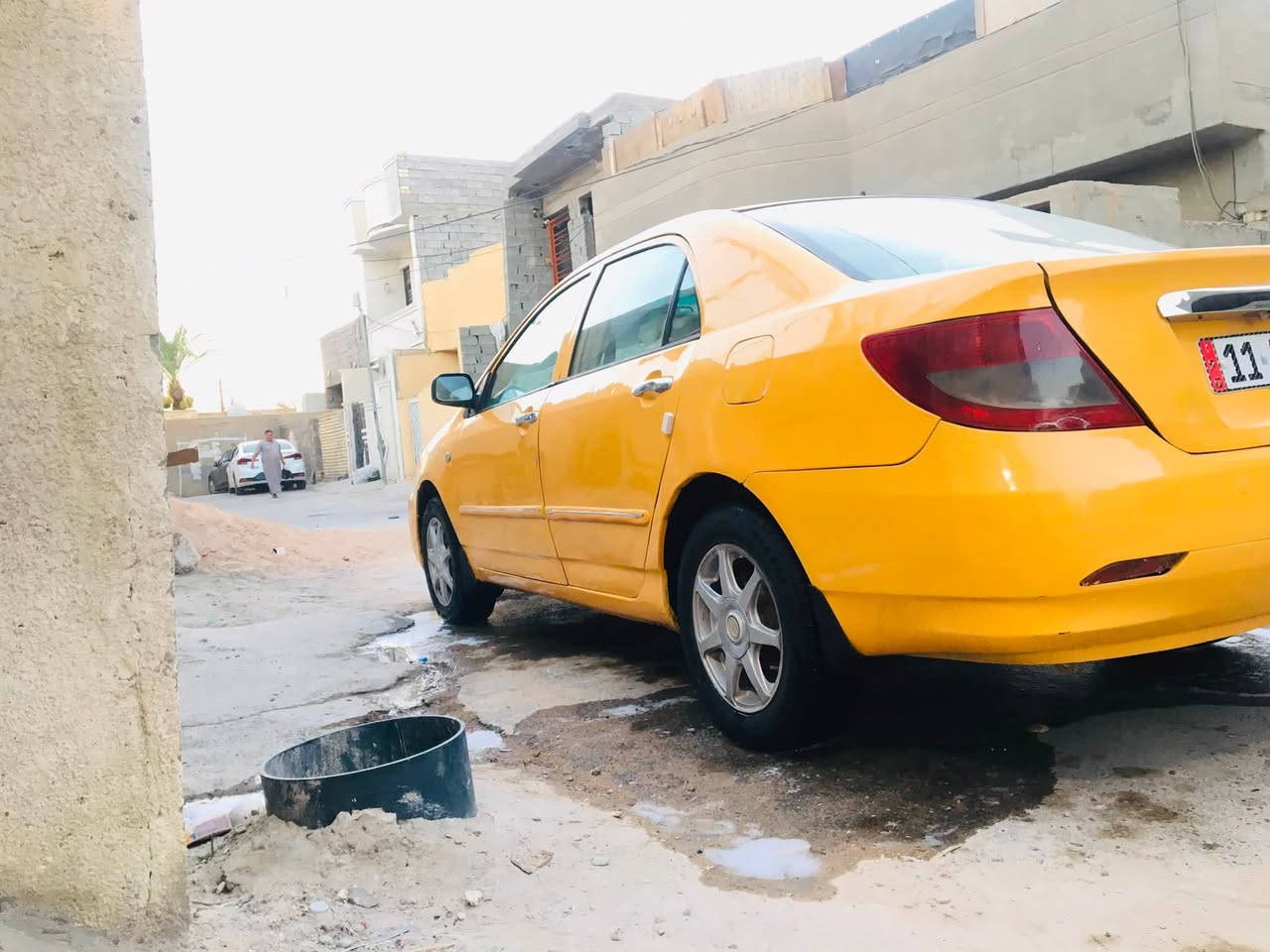 سلام عليكم حبايب بيوايدي مديل ١١  كير ومكينه خير من الله جدد تبريد ثلج صدر جديد مصفرة غرامات بسمي بيها بارد بل بيبان شي بصيط بدون صبغ هلالات ودوس كهربايات كلها شغاله اي نقص مابيها العنوان بغداد البياع السعر ٤٣ وبيها مجال نتصل وخادم ***********
