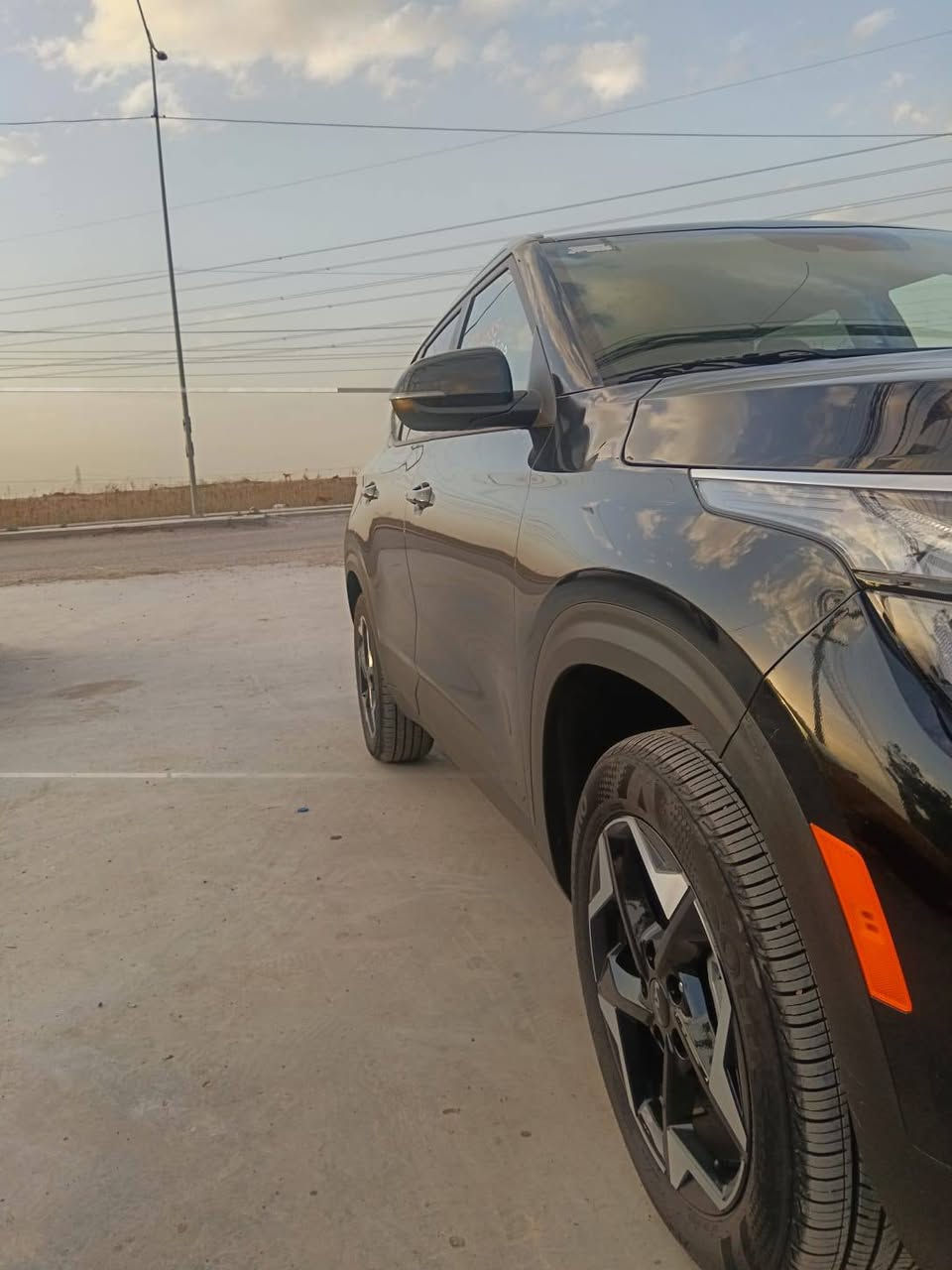 السلام عليكم
سليتوز 2025حادثه دعاميه امامي وجاملغ الايسر بدون دواخل فول موصفات 

ماشيه18  مكينه ٢٠٠٠ دوش

بصمه

فور ويل
كشنات جلد

كشن تدفئه

رادارات 

لد امامي خلفي

حساس

مودات قياده 

شاشه

كامره

تحكمات 

تبريد قطعتين

اشاير بالمري

السياره دخول جديد تترقم جميع المحافظات   مكان السياره بغداد بسعر جدآ مناسب مستعجل علبيع***********
