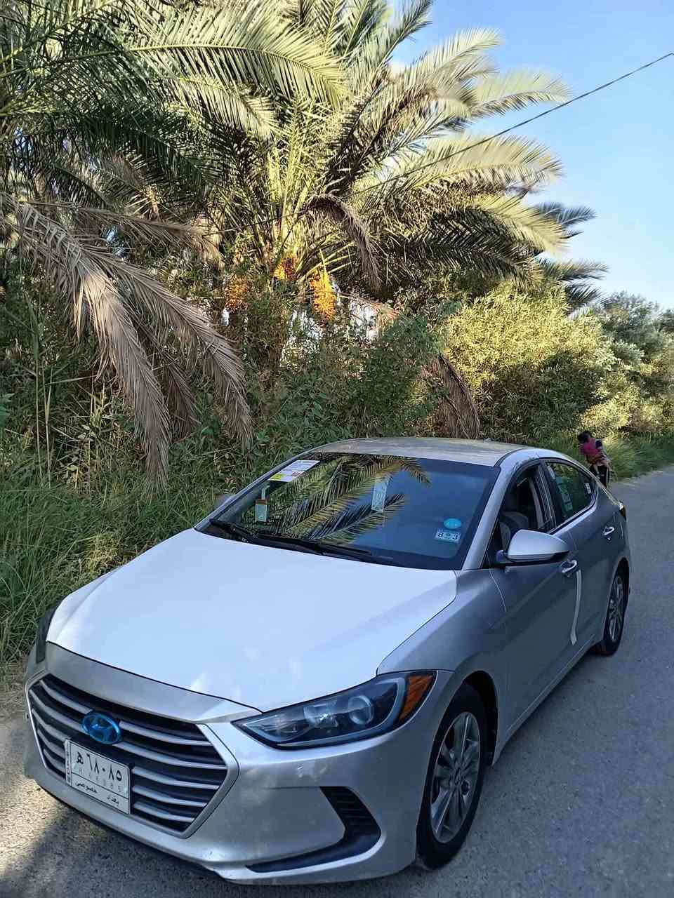 سلام عليكم
النترا (وارد امريكي)

موديل 2018

نص فول 

رادار جانبي 

شاشه كبيرة اعطال 

تحكم استيرن جهتين 

ثلاث انضمه قيادة  عادي + ايكو + سبورت

مانع انزلاق 

محرك 2000 دوش شرط برغي واحد ما مفتوح بيها لا صرف ولا تبخير 

ماشيه 137 الف + بيها منظومه غاز انسى شي اسمه صرف بنزين 

.

محرك كير مكفولات صدر جديد تخم تاير جدد 

تبريد ثلج تدفئه شغاله 

رقم بغداد تحويل مباشر

.

ضرر امريكا جامرلوغ أمامي وحافه بنيد بدون دواخل لغد وشاصي كفاله وامباوكين بابين صبغ توحيد لون بدون اي تبديل 

الباقي كفاله 

.

مكان ديالى بعقوبة 

سعر :112 وبيها مجال

***********
