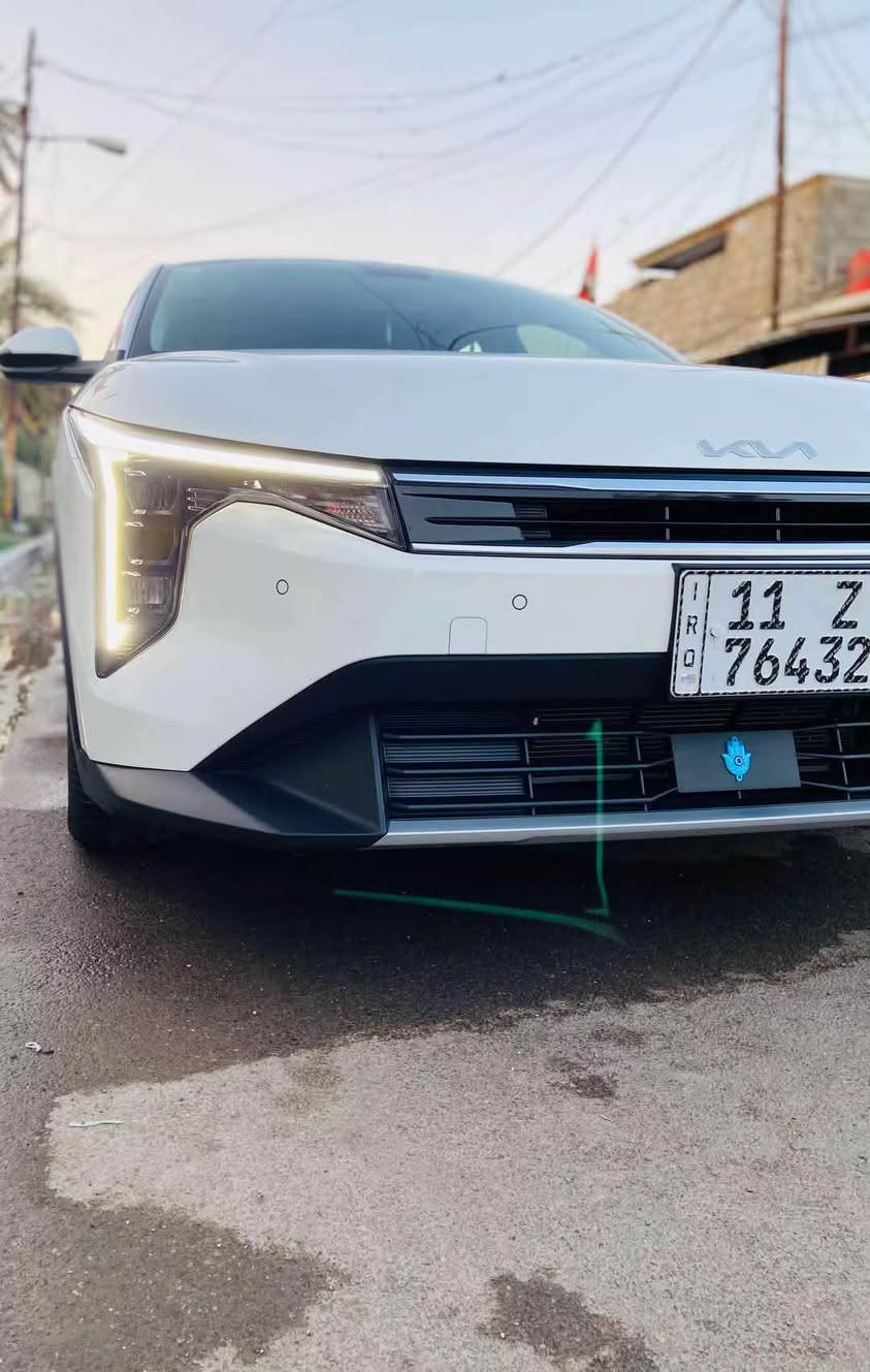 السلام عليكم
للبيع k4 2025 خليجي رقم بغداد بأسمي 

ضمان دوليه  

محرك 2000 دوش ماشيه 9تلاف 
بيها طخه جاملغ خلفي شبر 
تشغيل عن بعد بصمه مري شفط تبريد 
قطعتين شاشه متصله اناره داخليه هند بريك بصمه بعدها بل ضمان تبديلتين دهن مجاني 
مكاني بغداد طوبجي 
السعر 185بيها مجال 
الشراي هاذه رقمي***********
