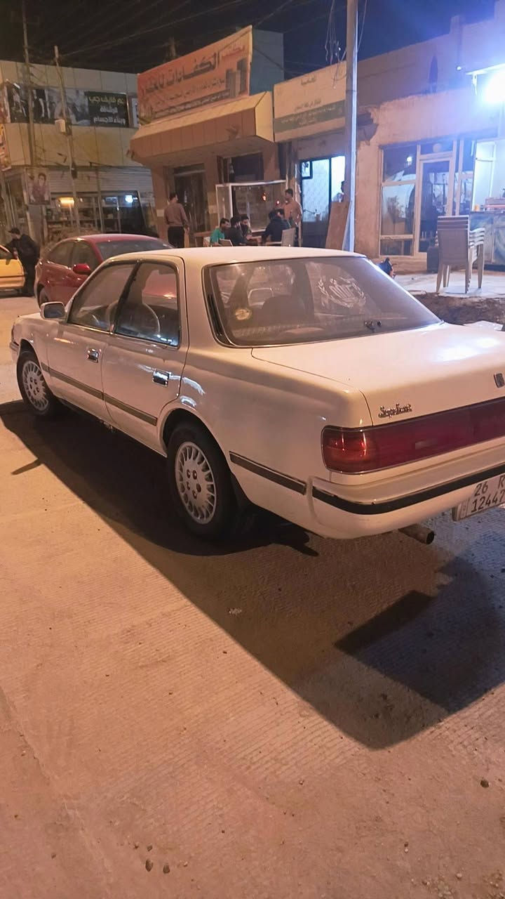 سلام عليكم اخوان سيارت  كرسته عظم موديل 1991 سيارته عضمتها حلوه وكاعده داخلها جديد مكفوله كصه عيب سريع نقل جثه مكفوله كفاله عامه
رقم انكليزي صلاح دين بسمي سنويه 31 
 سيارت  جاهز حداديه امامي خلفي 100/100
كهربائيات كامله وكله شغال مابيها نقص برغي  
مكاني حله 
سعرها 45وبيها مجال قليل 
***********
