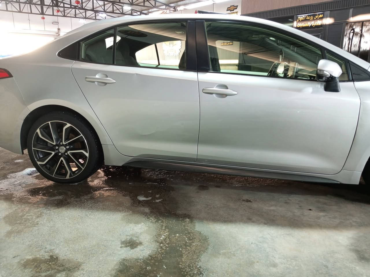 السلام عليكم
للبيع كورلا 2020  امريكي 
حادثهة جاملغ وبنيد بدون دواخل 
صور الحادث مرفوقه بل منشور 
السياره جديده ب معنى الكلمه 
مكينه 2000 
مكينه گير مكفوله كله بلادي عل شركه 
السياره فول ١/١  فول مواصفات 
ماشيه 84
رقم أربيل دولي مداور ثاني يوم 
مكاني كله 
للاستفسار الاتصال 
***********
