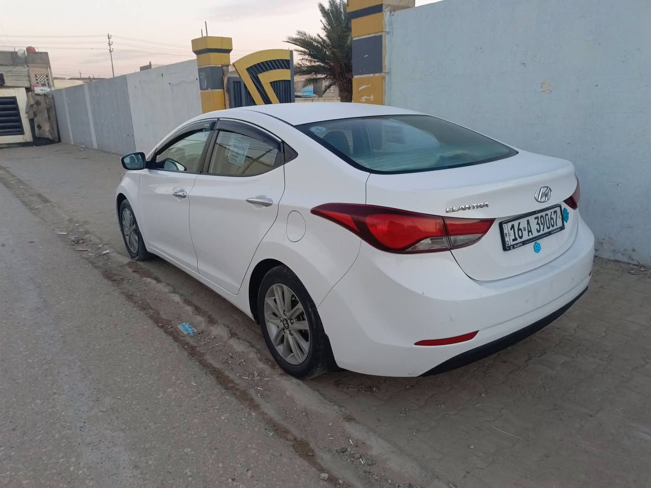 ألنترا للبيع 16 فؤؤل عده البصمه رقم قادسيه بسمي بيه بس بارد العنوان نجف /***********
