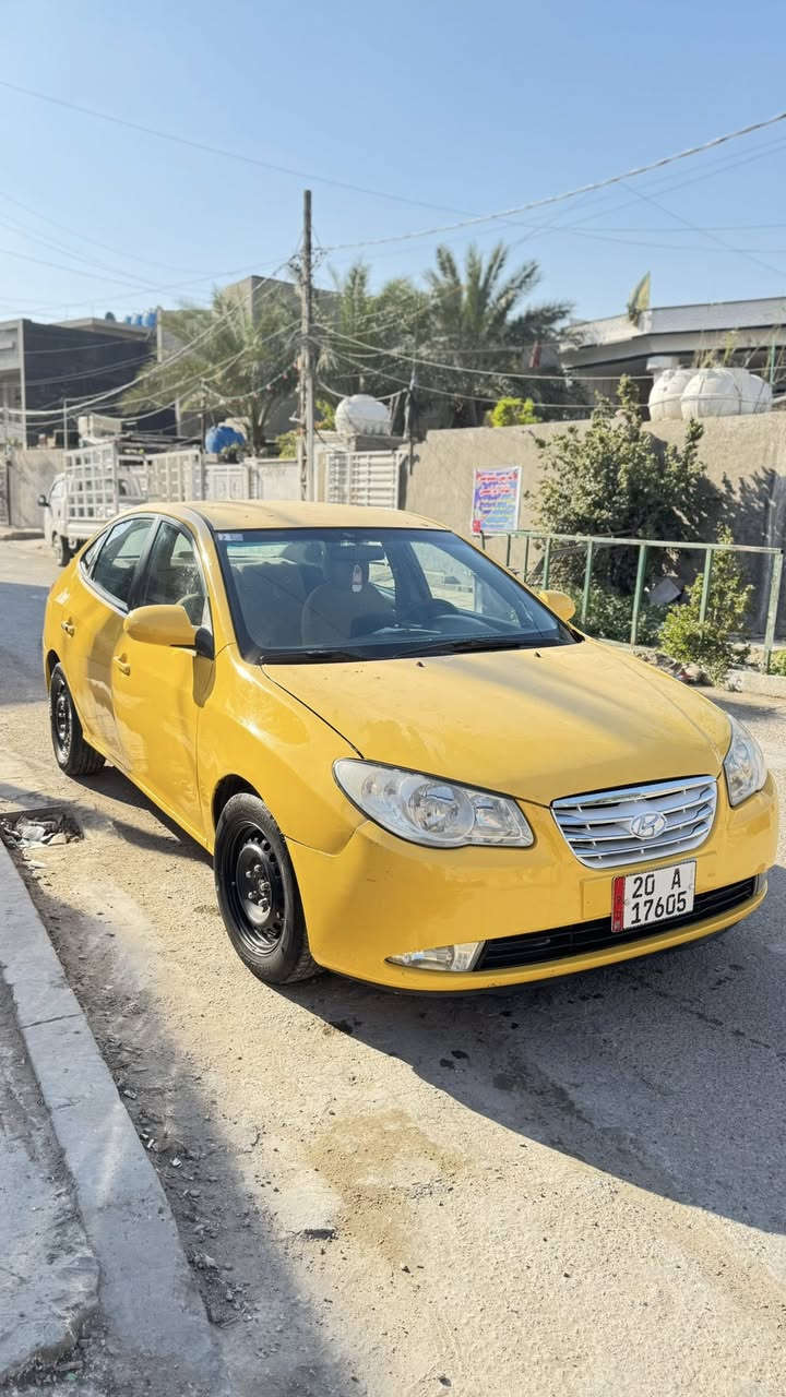 سلام وعليكم النترا 2010 أمريكي للبيع
مكينه 2000 جديده مال حاويه ضربته جاملغ خلفي بدون حوض 
صبغه جديده تخم تاير جديد رقمها ديالى بأسمي تحويل ثاني يوم مصفره هيئه وغرامه مكاني بغداد الكماليه 
*********** اتصال 📞 
*********** واتساب
