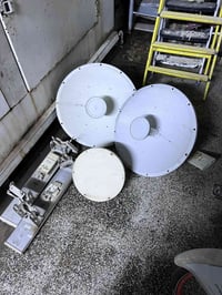 للبيع دش 30 عدد 2 912عدد 1 سكتر ubnt عدد 2 دشانتي نويز عدد 1 077276980...