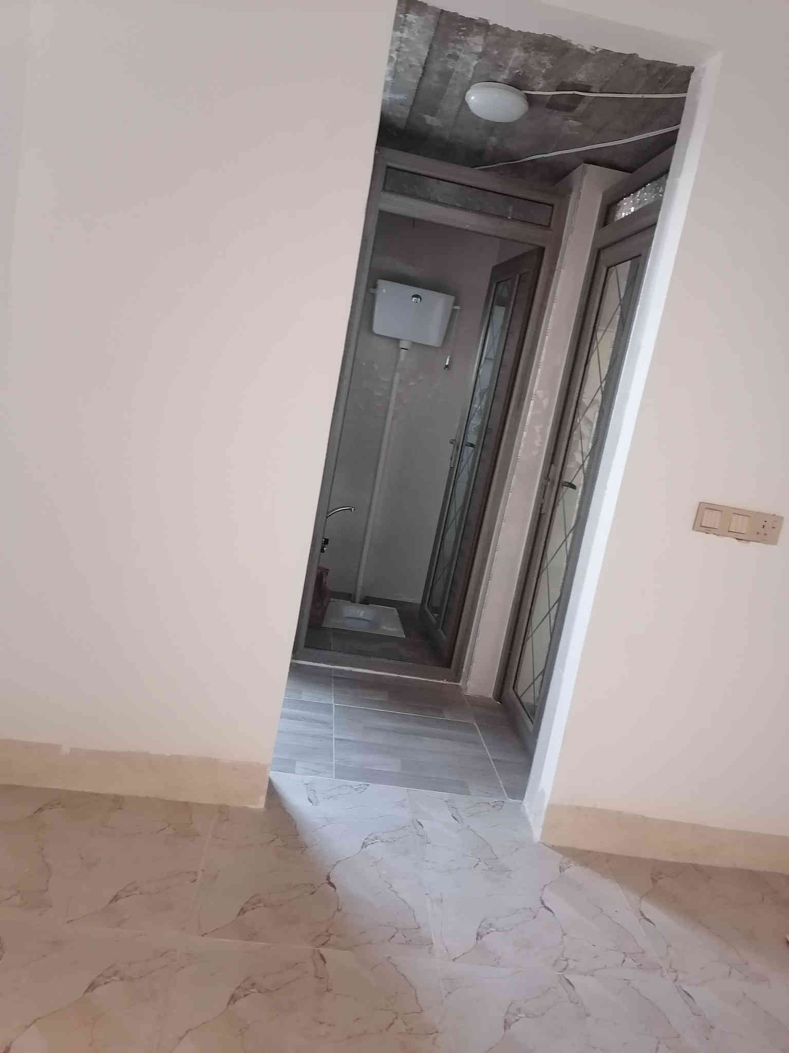 دار للبيع
حي التحرير ( خلف جامع المستغفرين )
طابق واحد
ملك صرف ( جمعية الماء )
مساحة 158
واجهة 8
السعر 130
غرفتين نوم
غرفه استقبال
مطبخ
صحيات
منور على طول البيت
سطح امامي وسطح خلفي

راسلني ماسنجر وتدلل
او واتساب ***********
