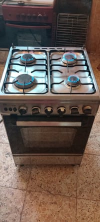 طباخ فريش • ٤ عيون • فرن شغال
