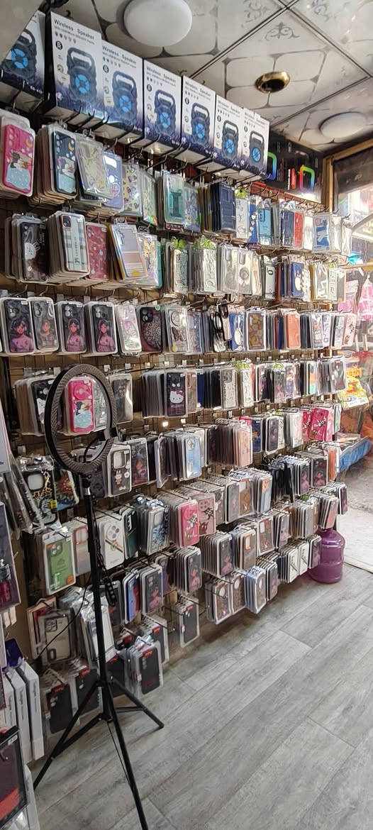 حافظات ايتمات حديثة للبيع شلعة وحدة العدد 880 حافظة
سعر القطعة 500 دينار مكاني مدينة الصدر رقمي ***********
