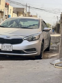 كيا فورتي للبيع موديل 2015 حادث جاملغ وبنيد وبيه مكانات صبغ سياره جديد...