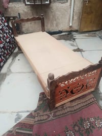 سرير مفرد • متاح • الدورة