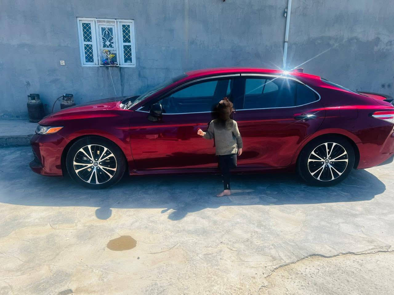 السلام عليكم 
للبيع 
كامري موديل 19 
رقم وسنويه جديد
Le فئه
السياره بأسمي
الضرر موضح بالمنشور
السعر 172
للأستفسار ***********
