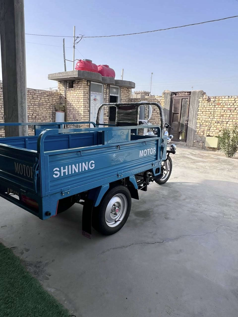 سلام علكم البيع مموديل2024 مكفولا كفالا عمه وراق اصولي  ماكن بابل ٢٣٥٠ وبيه مجال ***********
