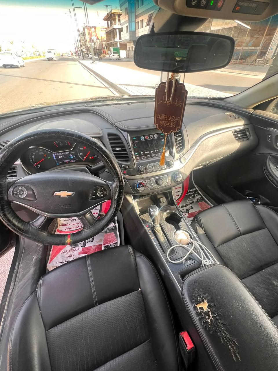 � للبيع شيفروليه إمبالا LT موديل 2018 🚗

للبيع إمبالا 2018 محرك V6 سعة 3.6، لون أسود، سيارة مريحة وقوية وثابتة بالطريق.

✅ محرك وجير بحالة ممتازة.
✅ تبريد ممتاز ولا تشكو من أي خلل.
✅ حادثها 3 قطع فقط.
✅ جاملغات قطعتين.
✅ البنيد السنوية منتهية.
✅ السيارة جاهزة للفحص بأي مكان يختاره المشتري.
✅نواقص السياره الحداديه نص عمر والشاشه ما تشتغل فقط الصوت شغال 
السعر: (115 وبيهه مجال).

📞 للاستفسار أو المعاينة، التواصل على الخاص أو الاتصال.*********** العنوان البصره
