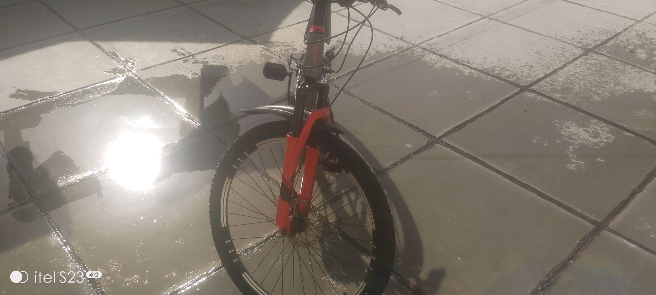 بايسكل للبيع حجم 26ياباني نضيف كلش السعر 70وبي مجال بسيط بغداد الشعلة منطقة الرواد قرب اسواق الرواد 