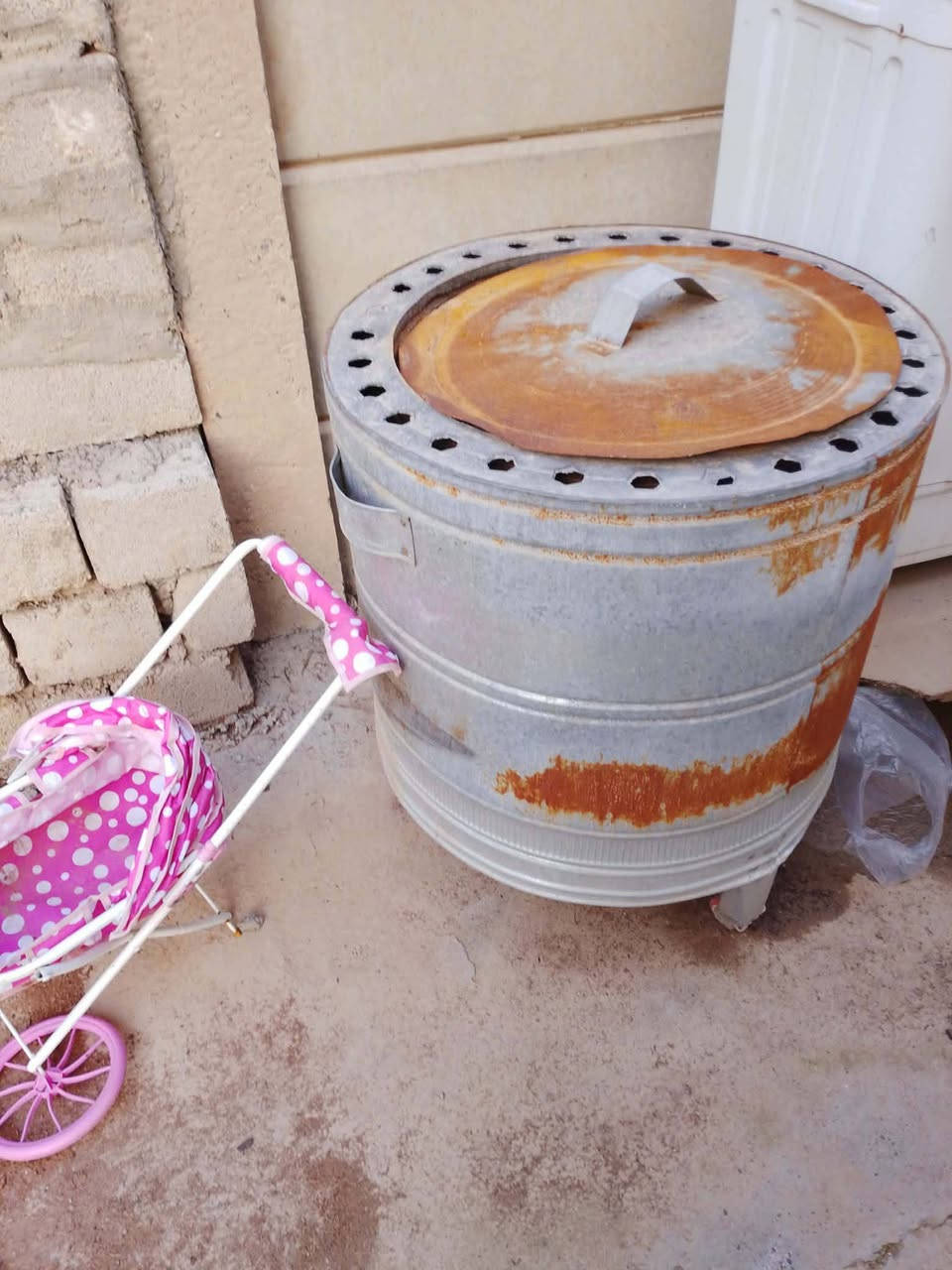 السلام عليكم للبيع المولد شغال التاكر الأصلي البقيه مايشتغلن للاستفسار الاتصال على الرقم ***********
