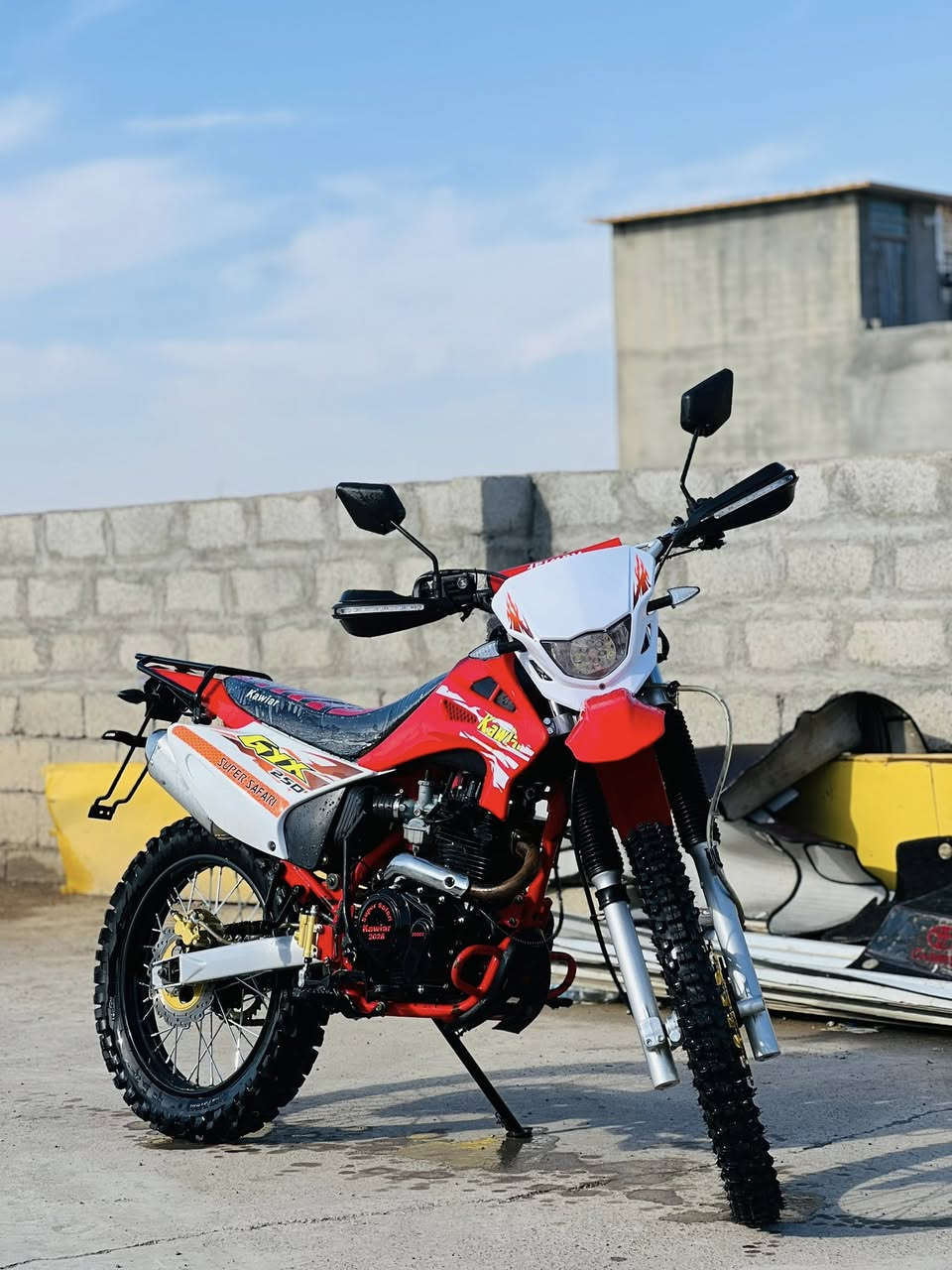 إسلام عليكم قفاز كاويار موديل 26 نضافه گدام العين للستفسار ***********
