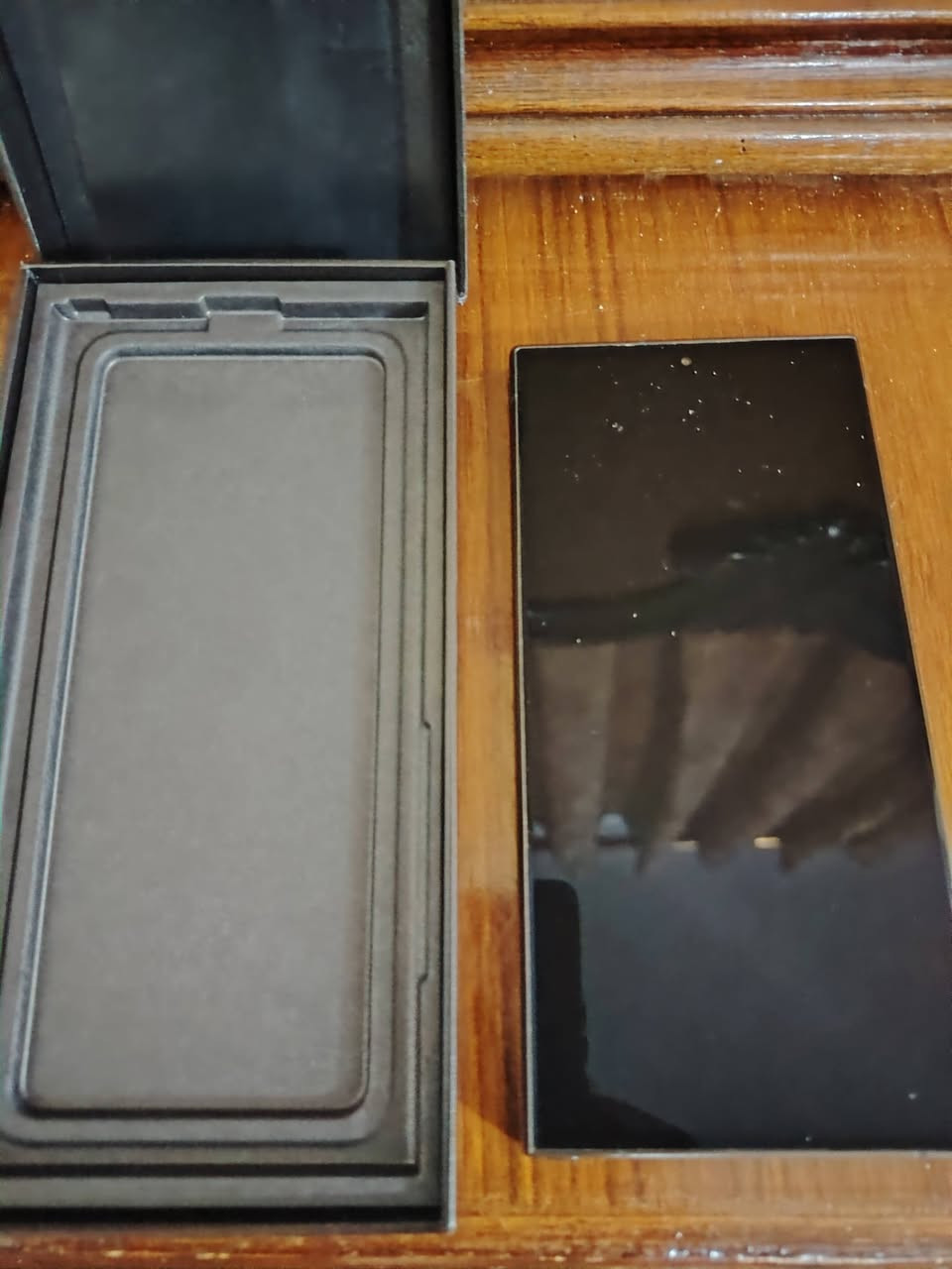 السلام عليكم
للبيع سامسونج S24 الترا
ذاكره 1 تيرا
تيتانيوم
النظافه 100% ولا شخط 
شاحنه الاصليه 65 واط ويه الجهاز
السعر 1300 مجال جدا بسيط


**إذا كنت صاحب هذا الإعلان وتريد حذفه لأي سبب، رجاءا أرسل رسالة إلى الدعم الفني**