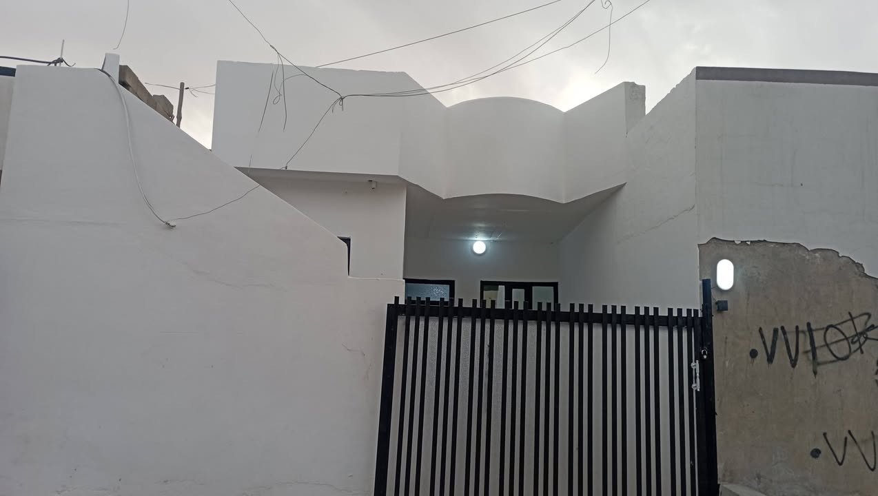 سه رتا به ناوى خواى گه وره و ميهربان سلاو كريارانى به ريز ئه م خانومان لايه بوفروشتن مساحه 135مترفول كاشى كامل خه ده مات پيكهاتوه له دووژورنوستن هول متبغ ميوان مشته ملأت عنوان كركوك بنجاعلى بوزانينى زياترپه يوندى كن به م ژمارانه ى لأى خواره وه ***********//***********
