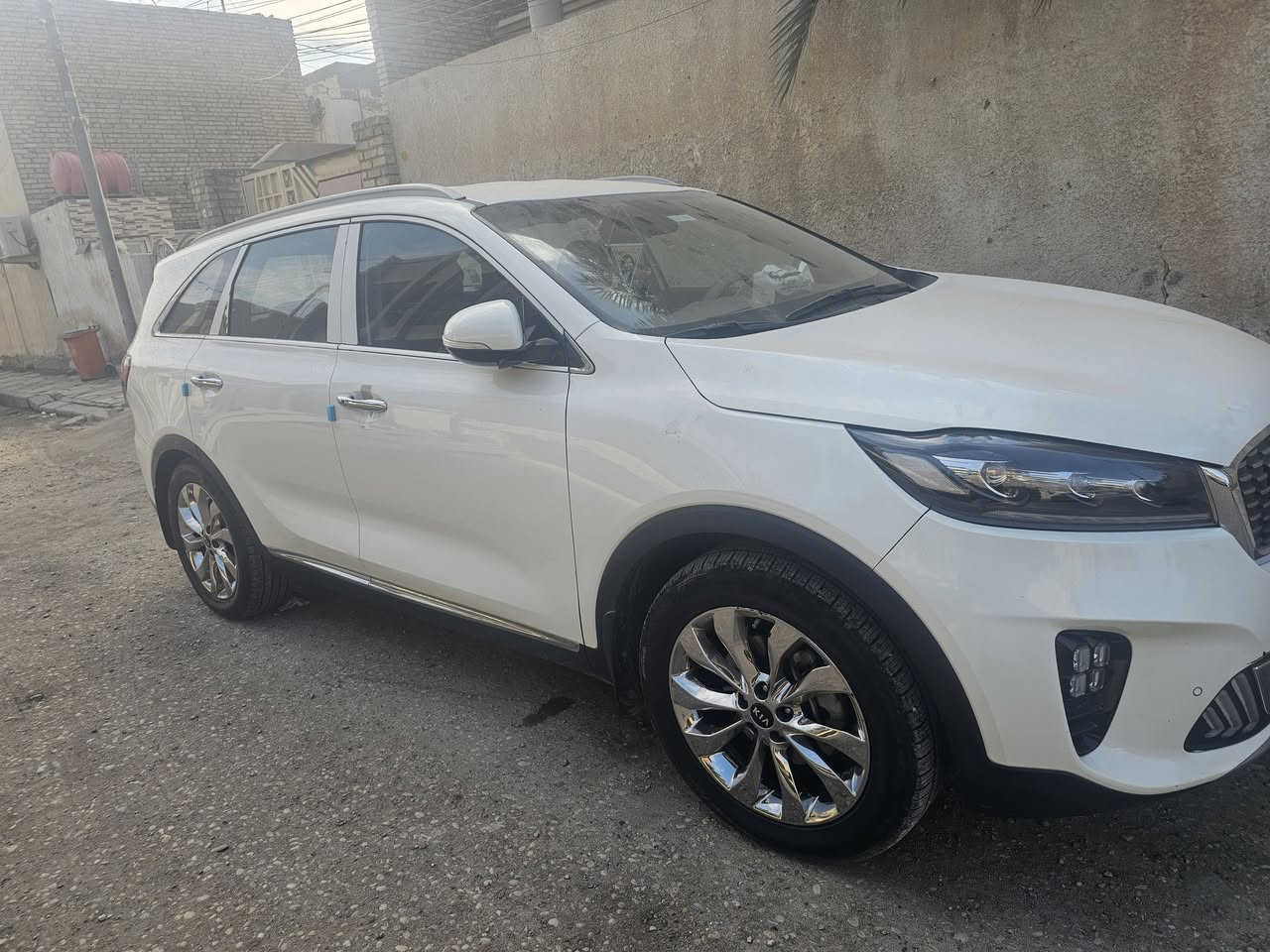 سورنتو 20 خليج مكفوله
سته سلندر سبعه راكب رقم جديد وسنويه لل30 
السعر 280 
***********
رقم ميسان متواجد في العمارة
