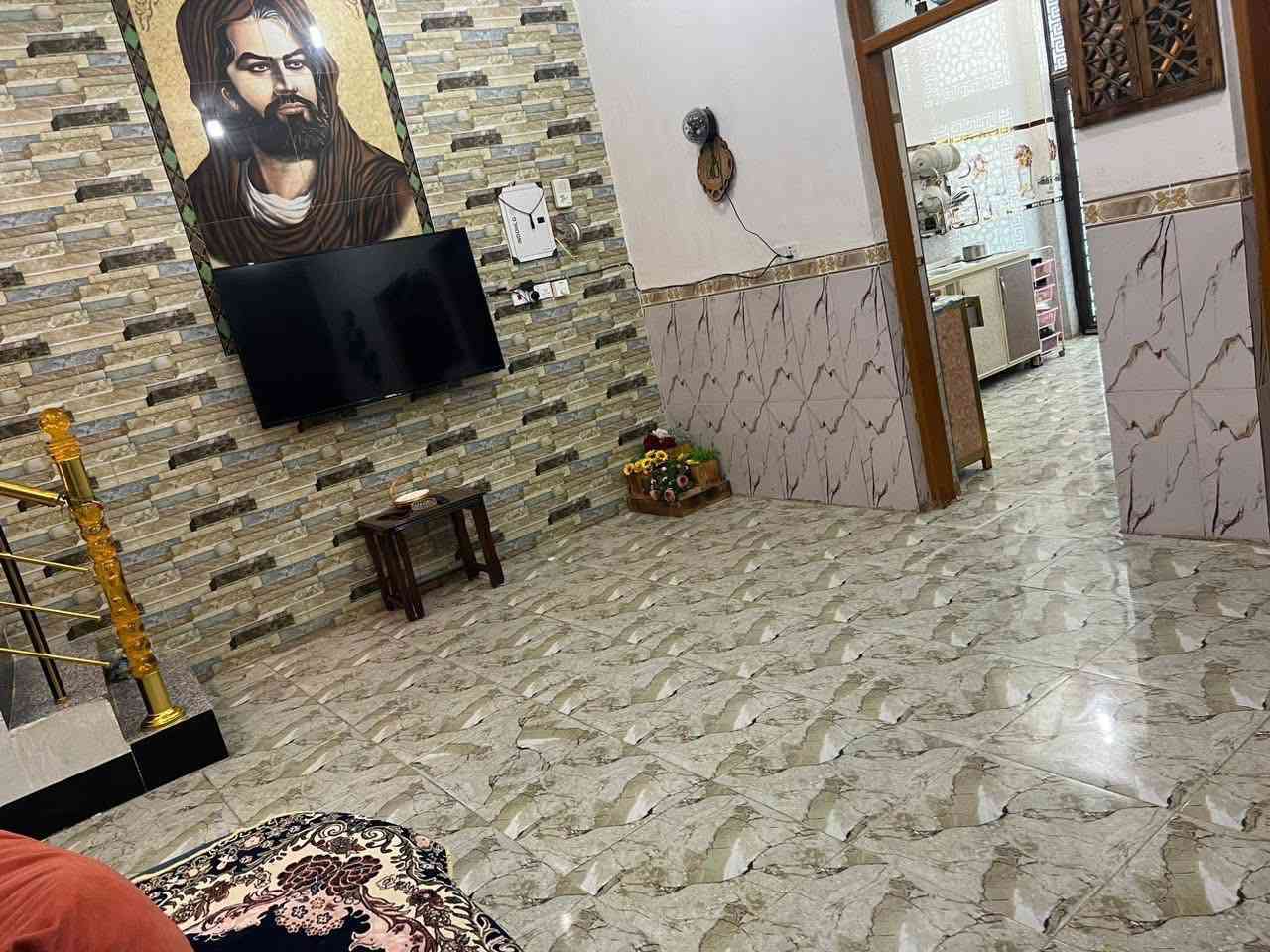 مشتمل طابو صرف في ( حي الأمير الأول ) 
بجانب ( اعدادية المدينة المنورة )
مساحة ١٥٠ م - ( طابقين ) - مجاري - ماء - كهرباء
( تبليط قيد الأنشاء ) - شارع بعرض ١٠ م
( ٢ غرف نوم ) - بناء طابوق - سقف صب كونكريت
شبابيك بي بي سي - ( لبيت كولة سيراميك )
صحيات داخلية + خارجية 

للاستفسار مراجعة مكتب غازي للعقار     
واسط - الزبيدية - قرب أفران المائدة   *********** 
***********
