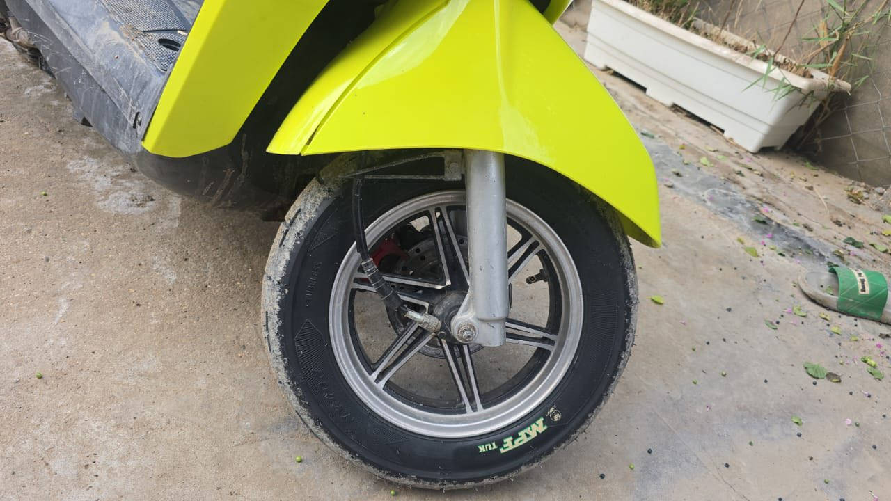 بوليس مسطره نوزل للبيع نظافه فووول ويل نجمه 
ماصار هواي من طلعت من الوكيل للبيع ما مفتوح 
***********
