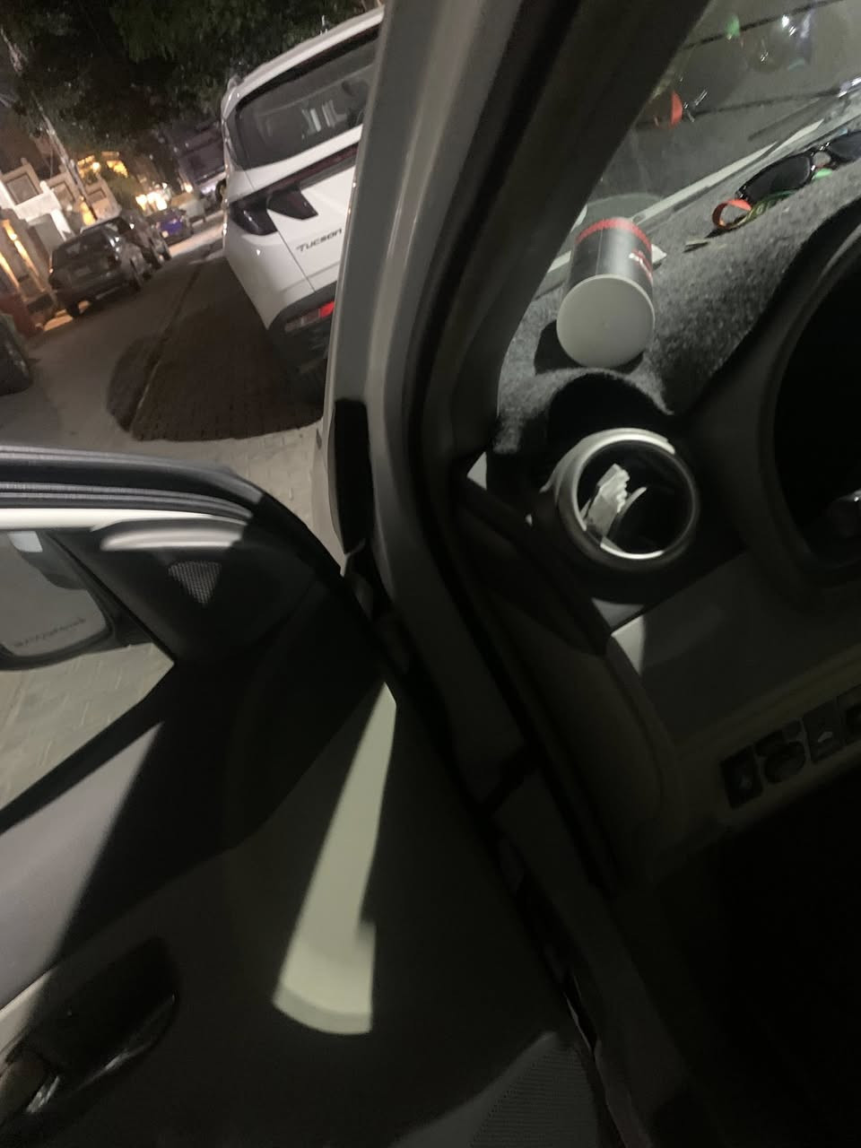 سلام عليكم اخوان ركزو وياي بي واي دي 2016 شرط تحول بياع شراي عذرني ماكدر ابيع لئن تحويل شرط موصفات معروفه السياره نصبتها وكعدتها كلش مرتبه امانه الله اني مو بياع شراي رجال اخذتها قبل فتره ممحول بعدني بس مسوي مكاتبه مروريه يعني ردت اجنيها لئن اني جنايها ف شاء القدر الله رزقني داخذ  بي واي دي ٢٠٢٥ تبريد تدفئه كير مكينه شواصي لغود دبلات كله كفاله تجي وراح تشوف صدرها٨٠/١٠٠ بيها صندوك وجاملغ عكس سايق ودوسه وخشم لبنيه تقريبآ امانه الله كلش صغير بدون ضربه قويه ابد طخطخات مثل منكول وكلها راجعه ومرتبه  الباب من لشركه بل تحميل مضروب امانه الله ورقيب ف مسوين عليها عرض فرق ٧٥٠ع سعرها وماخذها الولد السياره كلش حلوه بدون خياسات ال يجي ويشوفها ميرجع  هذني نقوصات كلش بسيطه وانزلهن من لحساب بعد وبل خدمه سعرها ٦٥ وبيها مجال للشراي بدون كسران فدوه اروحلكم الله يرزق الجميع لاحد يكلي انتضرني  ال يريد يكلي دزلي لوكيشن *********** هذا رقمي واني ممنون وتساب رصيد متواجد بأي وقت
