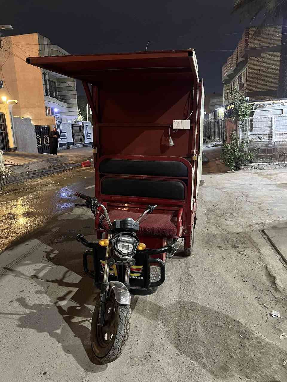 ستوته شحن للبيع بطاريات بعدهن بلكارتون شديتهن صار اسبوع وتاير امامي جديد وسويتله كشك حديد كامل شتريد تفتحه يصير مافتحت بيه ولا دقيقه رايده بمليون وليه مجال مكاني بغداد مدينه الصدر ***********
