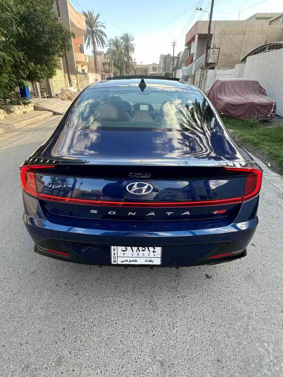 السلام عليكم
سوناتا شكل جديد موديل 2020      
1/1 Sel plus فول مواصفات
ماشية 64 الاف  
رقم بغداد باسمي 
المواصفات
• بانوراما 
• بصمة وبصمة ابواب لمس + ترحيب
• تشغيل عن بعد 
•  كامرا  360ْ
• 4 رادارات نقطه عمياء وتحديد مسار واوتو بريك وقياده آليه
• + كشنات كهرباء جلد
• دواخل السياره قرميدي مميز 
• عينة ( عدادات ) دجتل الكتروني
• قطعتين تبريد + مناخ منفصل
• شحن وايرليس + 3 مخارج USB
• شفتات بالستيرن
• هاند بريك دگمه + شفتر الگير دگم
• 4 مودات قياده
• تدفئه  كشنات
• لايت 4 عدسات LED + حاجب اناره نهاري
• بگ لايت LED
• دواخل السياره جلد لون قرميدي مميز 
• شاشه كبيره حجم 10.2 انج
• اوتو هولد
وبعد اكو مواصفات مذكرتهن
———————————————
الضرر جاملغ وبنيد بدون اي دواخل
سعر السياره 158 ورقة وبيه مجل 
مكان السياره بغداد حي الجامعة  
———————————————
هذا رقم تلفوني وموجود  واتس اب 
*********** بغداد, العراق
