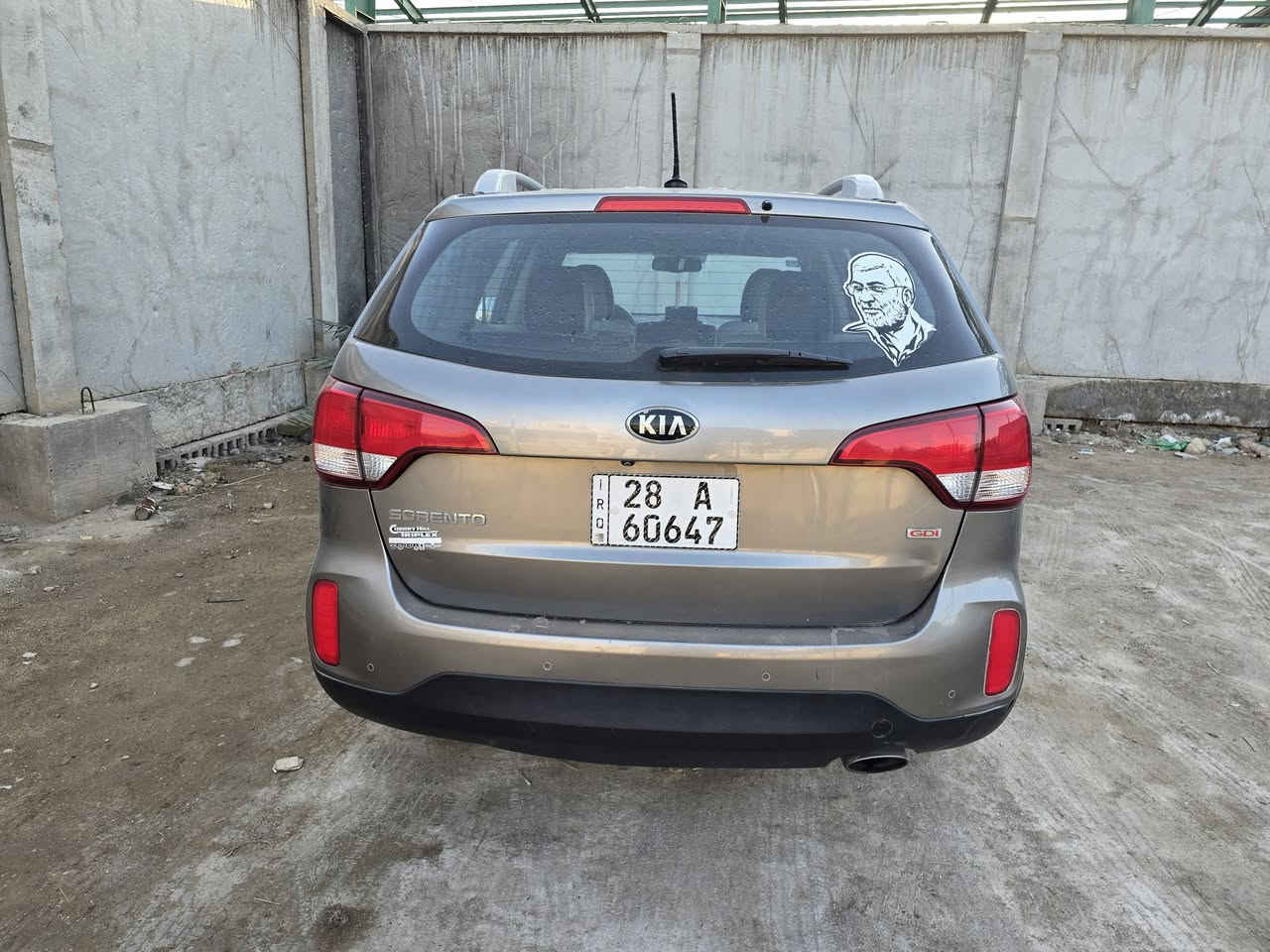 سورينتو٢٠١٥ وارد أمريكي..
مكينة ٢٤٠٠ السيارة مكفولة والسونار مرفق...
السعر ١٥٣ أو مراوس بسيارة حسبة ٧٠ ورقة وجوة ..
***********
***********
