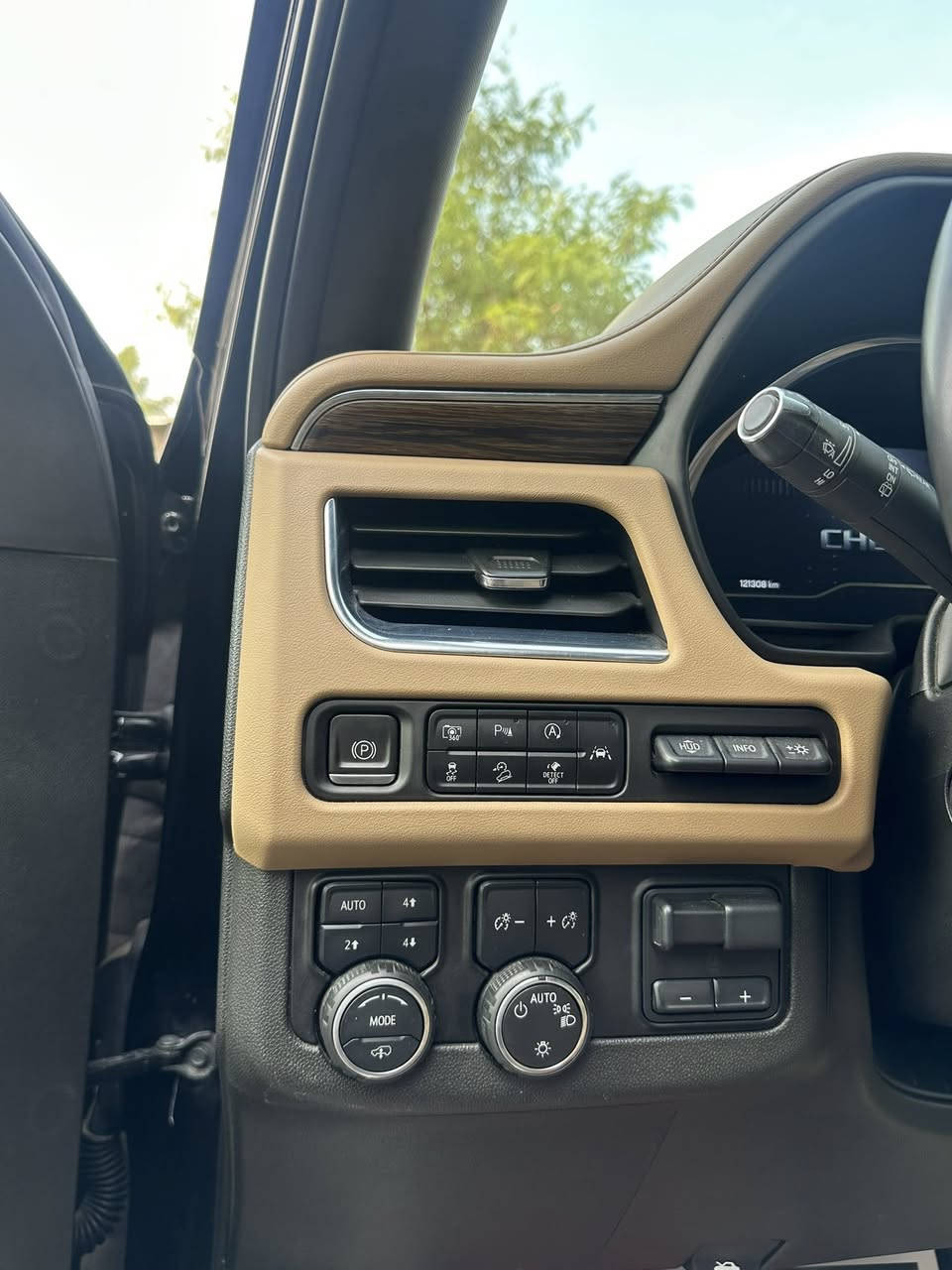 سلام عليكم مكلف بل نشر!
تاهو 2023 برايمر 

مكفوله كفاله عامه 

ماشيه ١٢١ الف 

سياره فول فول مواصفات 

جكات 

بانوراما على طول السياره

علامه سوده

السعر 56,500 بيها مجال 

لاستفسار ***********
