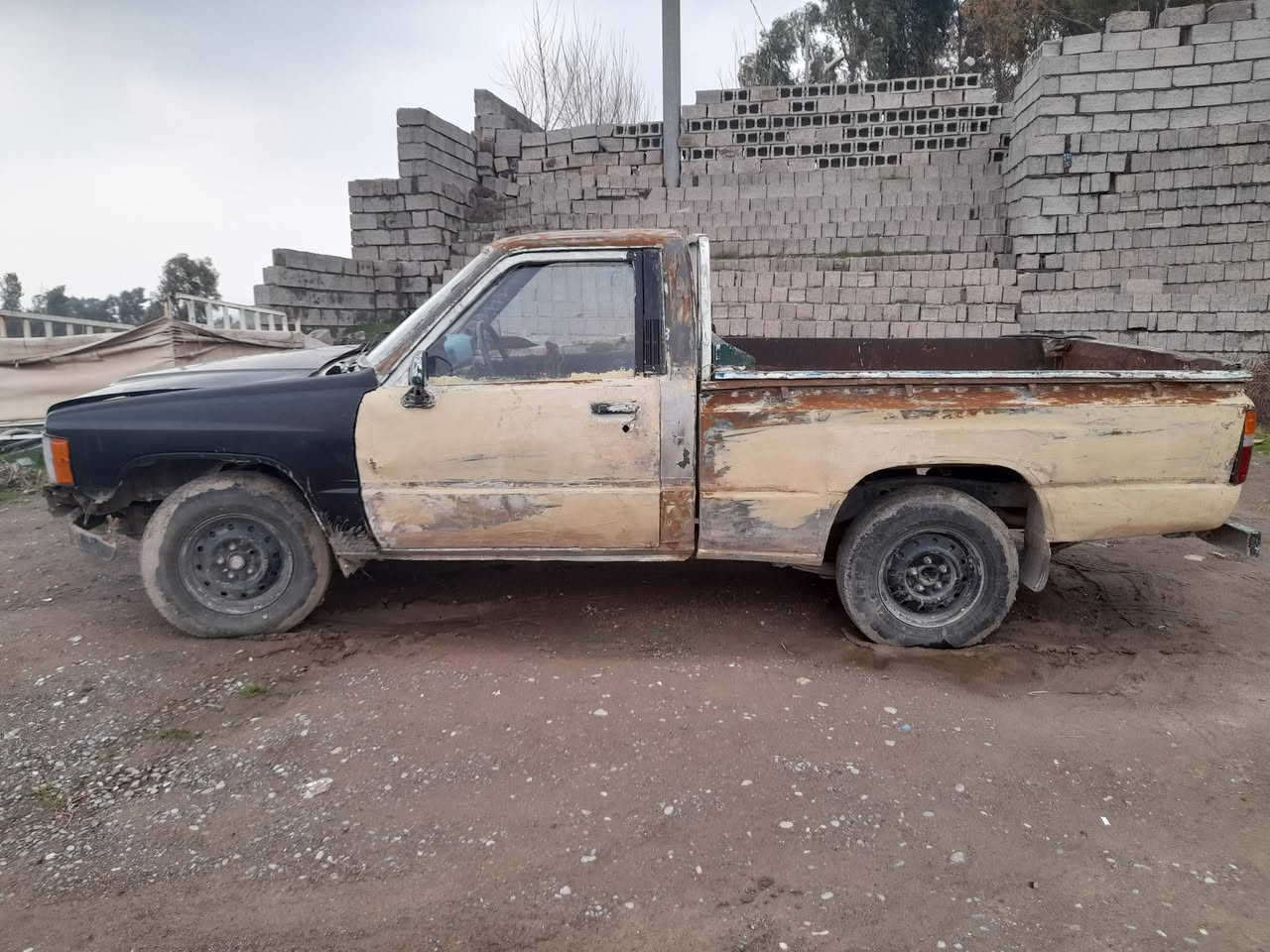 پیکاب 85 بۆ فرۆشتن گێرومکینەی بەشەرت همو گینی بەشەرت شەرتی تعویل کامل حدادی کریە نرخی12ورقە
ژمارەی مۆبایل***********
