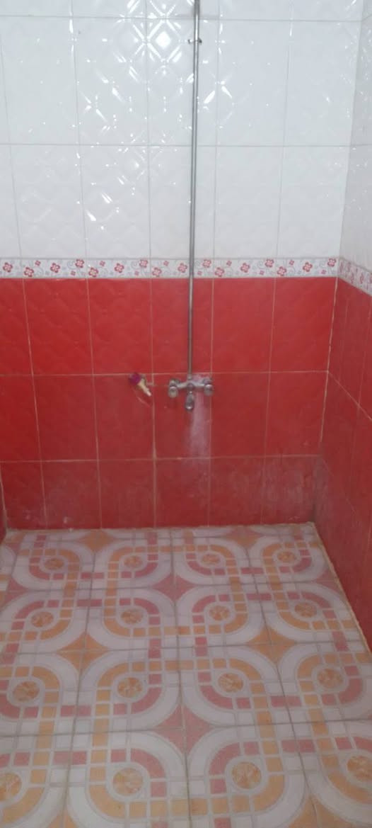 بيت الإيجار جاهز
بستان سامي خلف المجمع الطبي 
مساحه 150متر 
غرفه نوم صاله كبيرة مطبخ 
استقبال 
الاتصال *********** وات ساب
