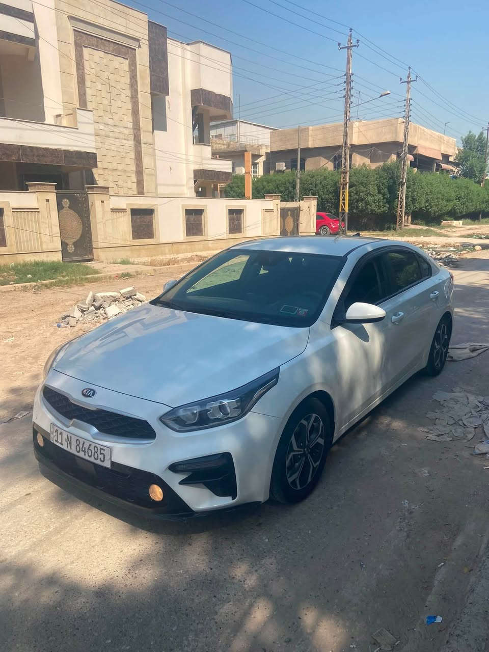 السلام عليكم فورتي 2019 وراد أمريكي مكينه 2000دوش صور الحادث مرفقه بل منشور 
بيها بنيد تبديل بدون دواخل وبيها 3 قطع كلير فقط بدون معجون ماشيه 68 ترايها شرط مال زيرو مامتعوبه وفول مواصفات عده الفتحه والبصمه 
رادارات حساسات تحديد مسار لد نهاري 4دسك ويلكب وشاشه وكامره وبعد بيها هواي مواصفات 
سعرها 113 
مكاني بغداد 
*********** 
مامتواجد على الخاص ولا على الواتساب
