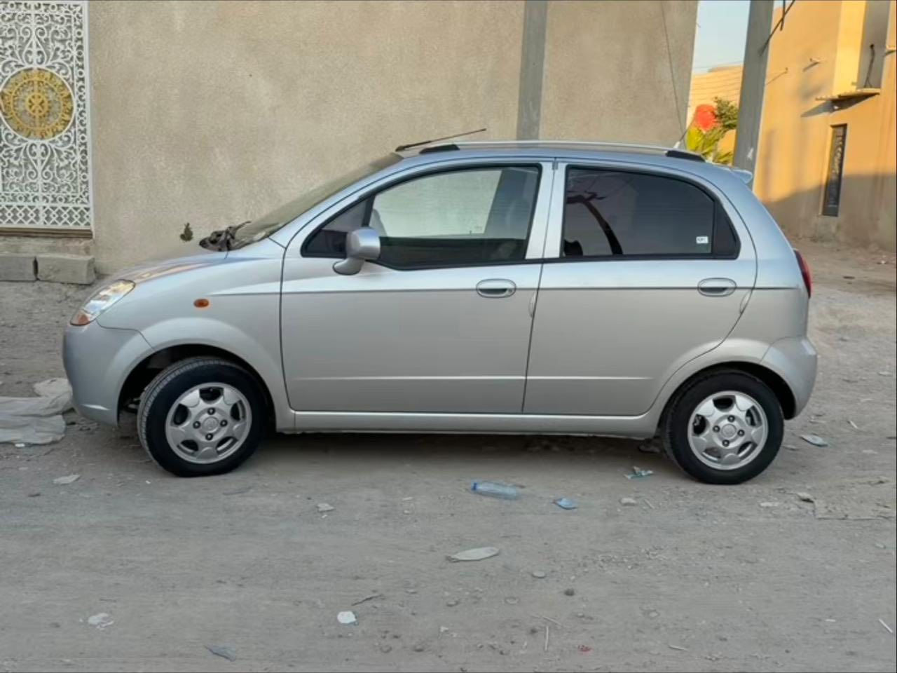 سلام عليكم سياره البيع دايو مال مزاد جاهزه من كلشي كير ومحرك تبريد وتدفه محرك 3سلندر  رقم بصره تحويل السياره مديل 2006 الستفسار على هاذا الرقم *********** السعر 65
