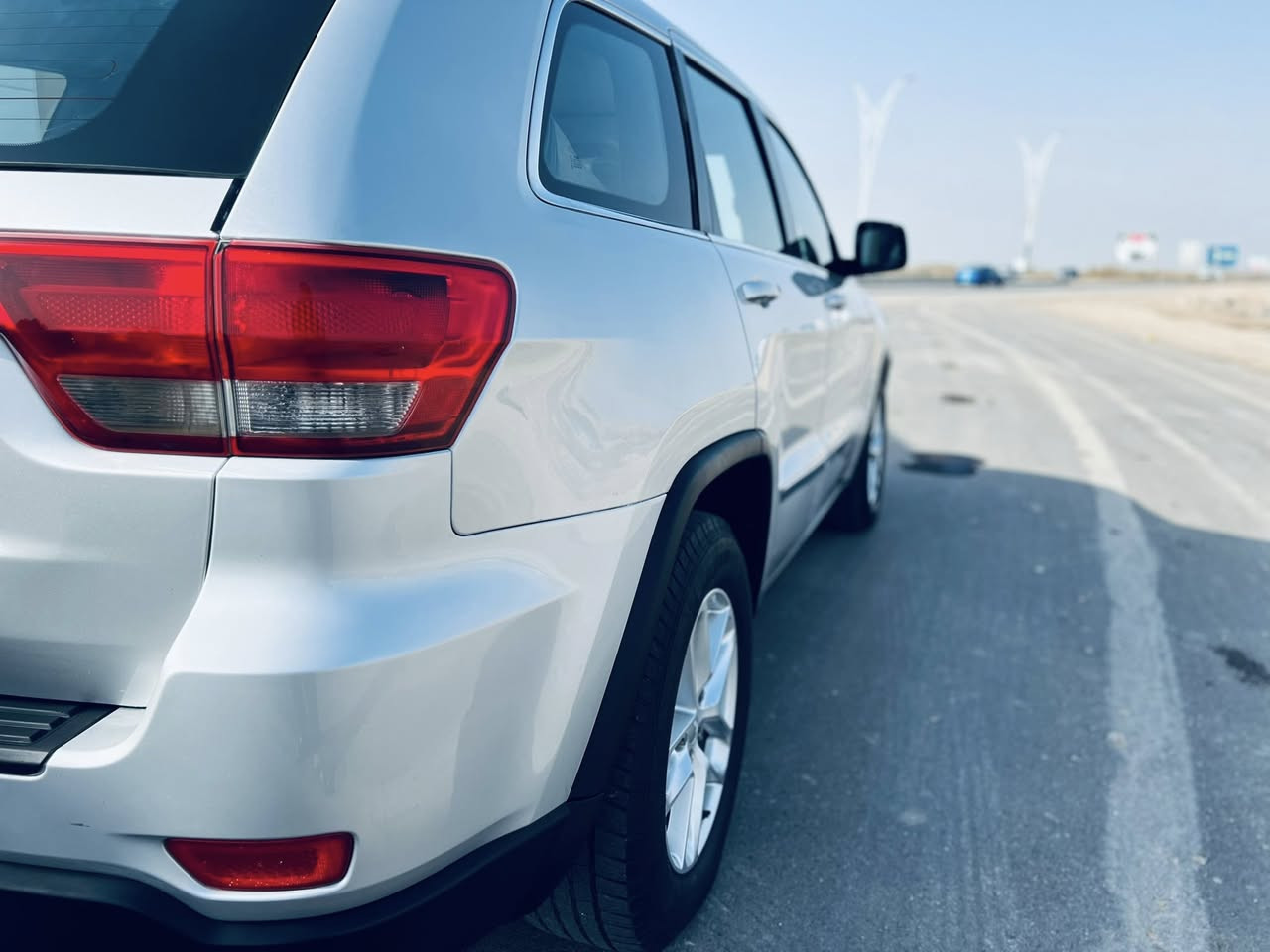 سلام عليكم
جيب لاريدو 2012  رقم بغداد تحويل ثاني يوم امريكي حادثه رشه تجميل حافه الجاملغ الخلفي والباقي كفاله من ضربه وصبغ والتبديل والفتح فول مواصفات بصمه فتحه شاشه كبيره تبريد قطعتين لادار دوار كلش هواي مواصفات بيها vib
اخوان السياره جديده بمعنى الكلمه وجاهزه كير محرك تبريد تدفئه تخم تاير حداديه لايت زنون بلعافيه على الياخذه 
السعر 175 وبيها مجال بسيط العنوان الناصريه مركز للأستفسار اتصل على الرقم *********** 
اخوكم استاذ احمد
