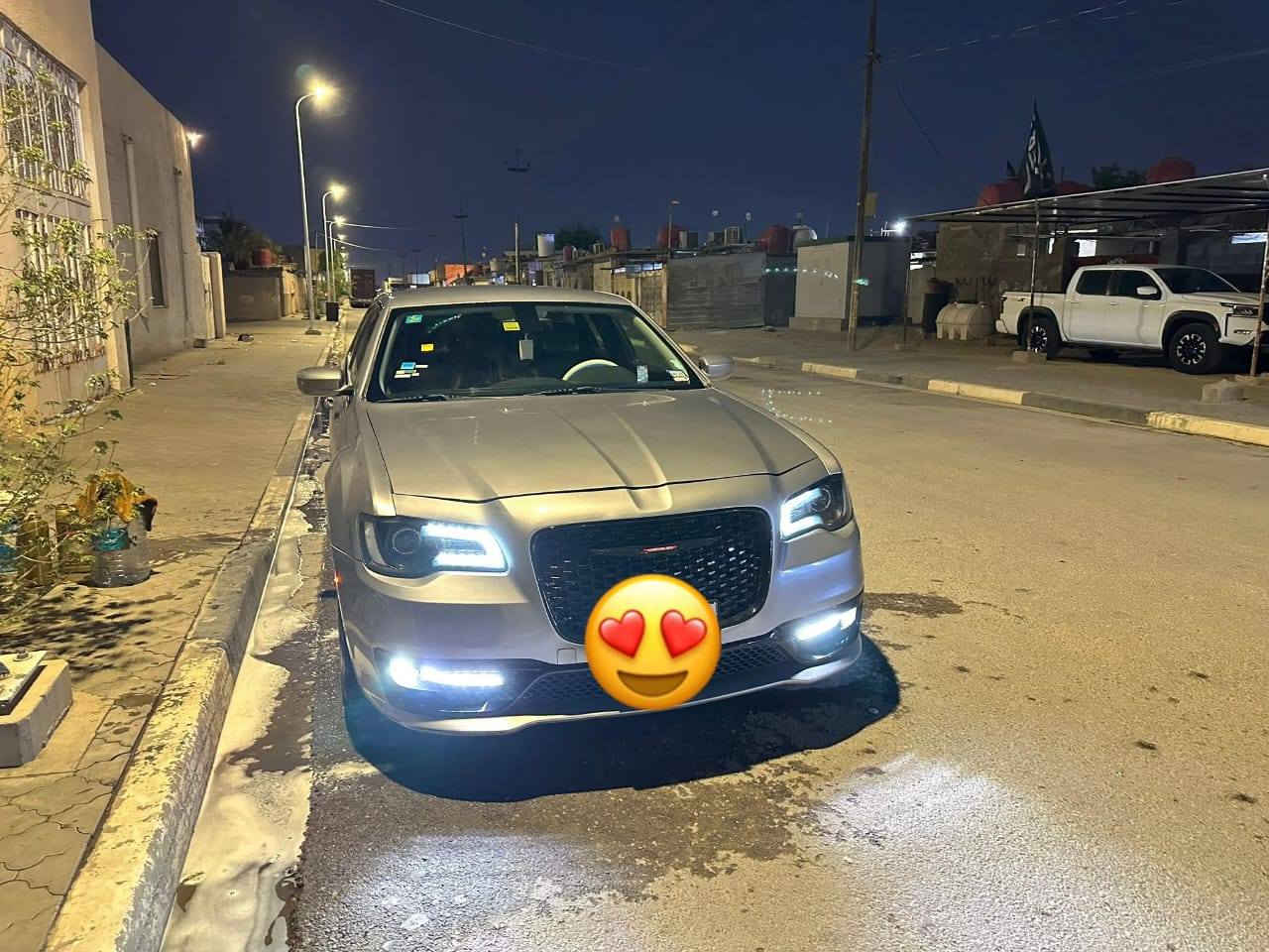 السلام عليكم للبيع اوباما اصل ١٦ معلايه ٢٣ تحويل ثاني يوم رقم بصره سياره وارد كندي مامشتغله ع خط ابد  جديده سيارة بيها تبديل  باب ومدكر وبنيد مبدل بأمريكا وبيه رشات صبغ كلير هم من أمريكا تخم تاير بيها جديد وحداديه جديده نص مواصفات حيل جديده السياره ترايك لزاخو لايت زنون تبريد ثلج  دواخل جديده ع بلاد السيارة استخدام شخصي كلش جديده
السعر 190 وبيه مجال
رقم *********** العنوان البصرة الزبير الزبير, البصرة
