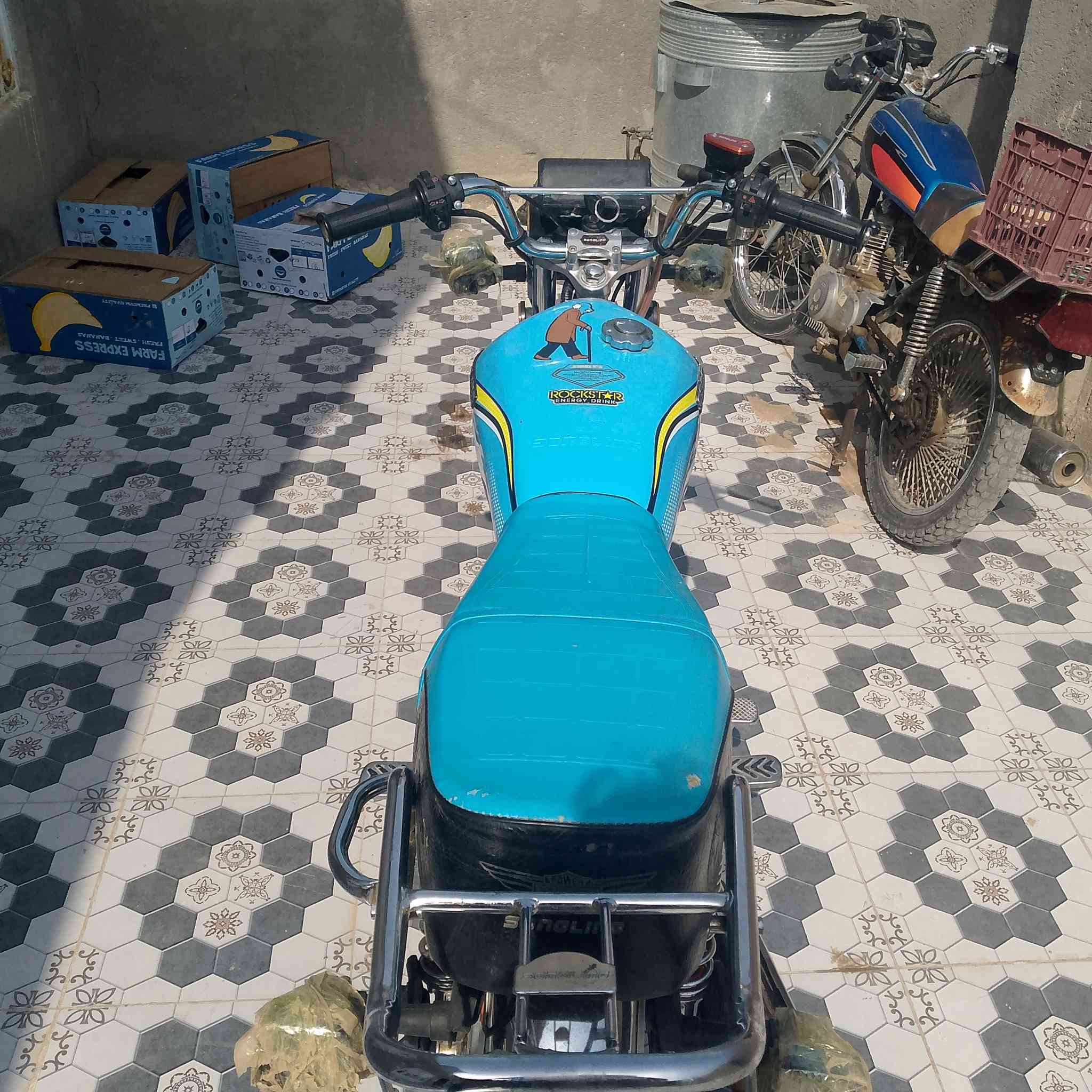 سلام عليكم دراجه للبيع تايكر موديل 25اخت الجديد سعر 675وبيهه مجال رجااا المو شراي لايتعبني لاستفسار لاتصال ع الرقم التالي ***********////***********
